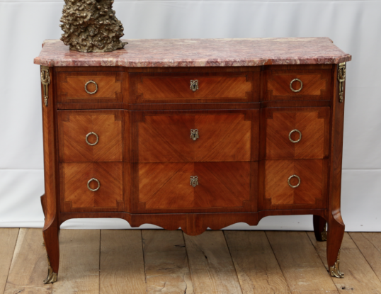 Louis XV / Transitional Commode